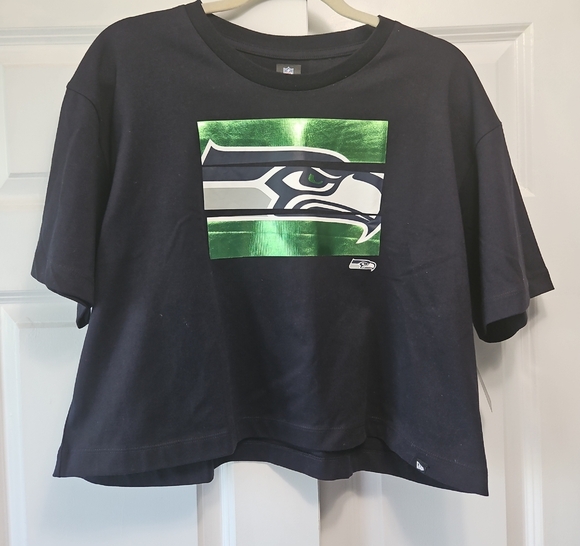 NFL Tops - NFL Seahawk Navy Blue and Green Short Sleeve Cropped Tee